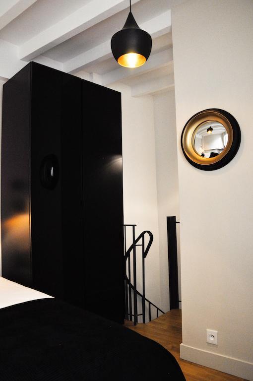 Ferienwohnung Duplex De Charme Au Coeur De Montmartre Paris Zimmer foto